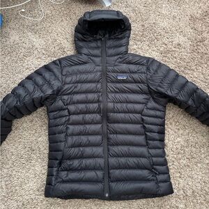 Patagonia Men’s Down Sweater Hoody, Medium, Black